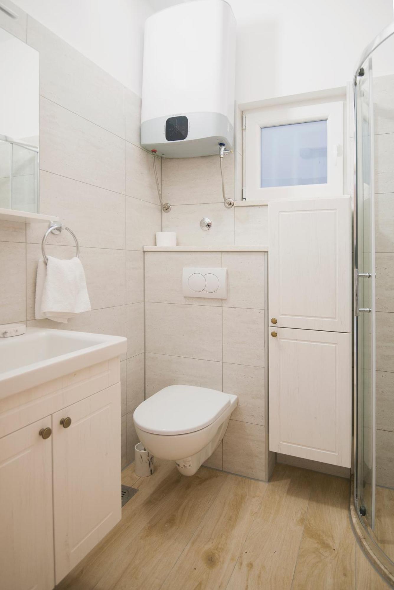 Apartmani Tomica Jesenice  Eksteriør bilde